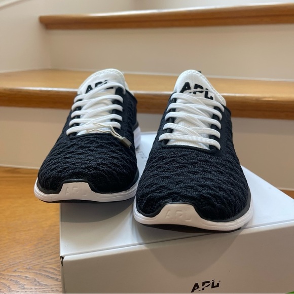 NWT APL Phantom Running Shoes Athletic Propulsion Labs Sneakers Black / white - Picture 12 of 16